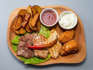 Platou cald (pentru 2 persoane) 1210 gr