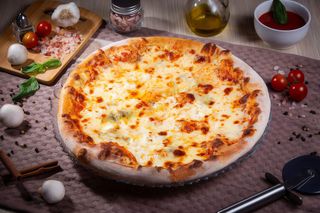 Pizza Quattro Formaggi