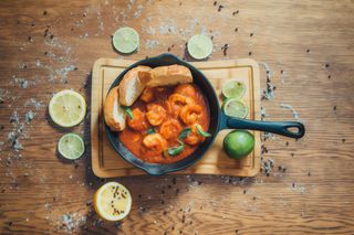 Gamberi in salsa di pomodoro picante