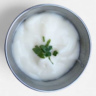 TUMIA - CREMA DE USTUROI