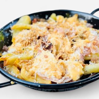 CARTOFI CU VRABIOARA DE VITA SI BACON