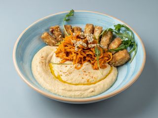 HUMMUS & FRIED TOFU