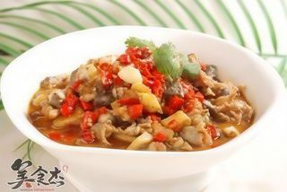 Pui de balta în sos picant