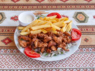 Shaorma de pui la farfurie