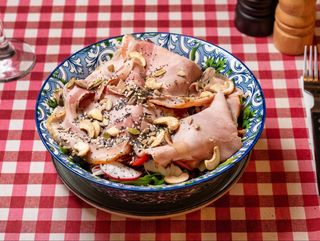 Salată Gourmet Porchetta