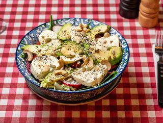 Salată Gourmet Caprese