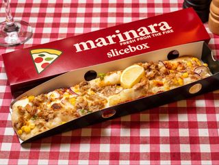 Pizza slice Tonno e cipolla