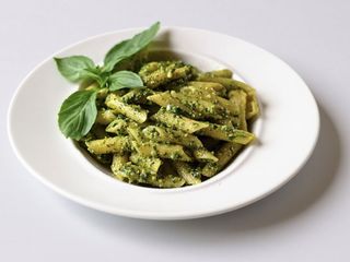 Paste cu pesto