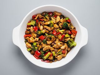 Tigaie picanta de pui