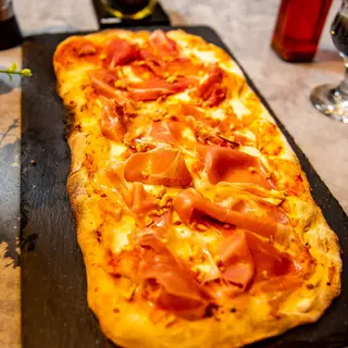 Pinsa Prosciutto
