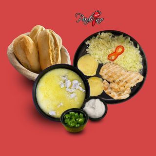 Ciorbă rădăuțeană+Piept de pui la grătar cu piure de cartofi+salată de varză