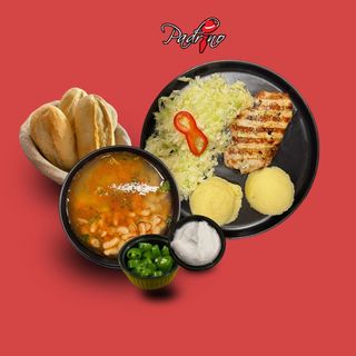 Ciorbă de fasole+ Cotlet de porc cu piure de cartofi+salată de varză