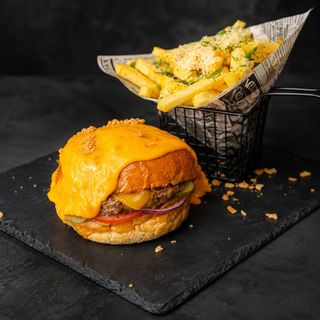 Lava Cheeseburger - 300/150/80g