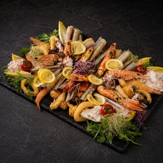 Platou cu fructe de mare - 1500g (4 persoane)