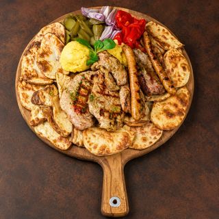 Platou Tradiţional cu Scrijele - 1.000g (2 persoane)