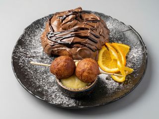 Papanași cu cremă de vanilie şi Nutella