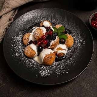 Papanași cu dulceaţă și smântână - 280g