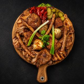 Platou Traditional Bucovinean - 1.300g (4 persoane)