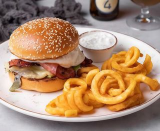 Meniu Breakfast Burger