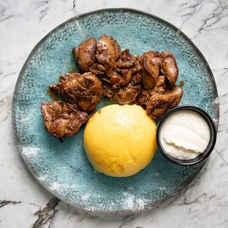 Ficatei cu mamaliguta