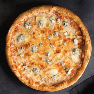 Pizza Quattro Formaggi (Lacto-Vegetariana)