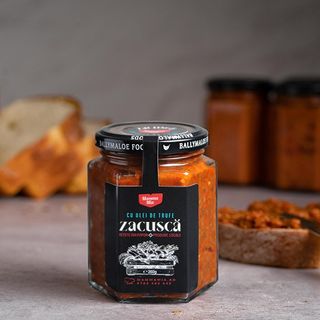 Zacusca de casa cu ulei de trufe 260g