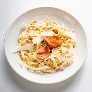 Tagliatelle cu somon