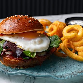 Meniu Breakfast Burger