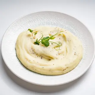 Piure de cartofi cu pasta de trufe