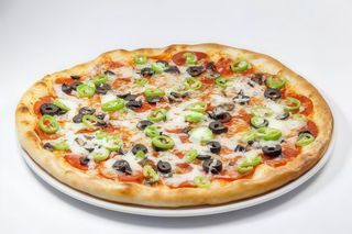 Pizza Mega Sârbească