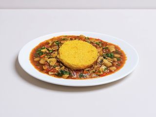 Tocăniță de ciuperci cu mămăliguță