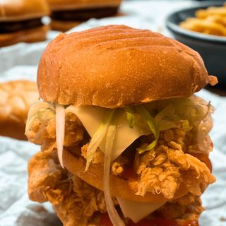 CHICKEN FIRE BURGER -SPICY