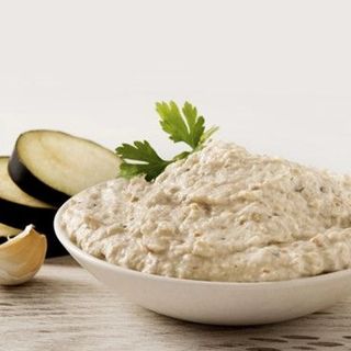 Salată de vinete și paine prăjită