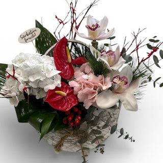 Coș floral ”Sărbători cu tine!”