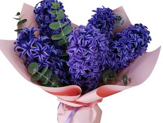 Buchet parfumat cu 5 zambile premium mov