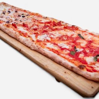 PERSONALIZEAZĂ-ȚI PIZZA LA METRU