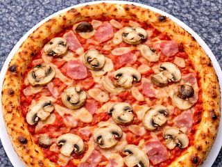 PROSCIUTTO E FUNGHI Ø 32cm