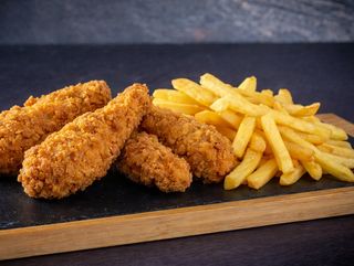 STRIPS PIEPT PUI-Set cu Cartofi Pai -440 g