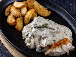 POULET À LA CRÈME GORGONZOLA-Set cu Cartofi Wedges - 490 g