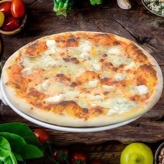 Pizza cu piept de pui si gorgonzola