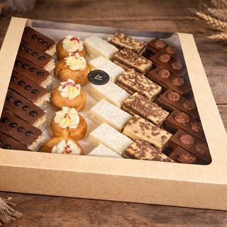 Platou Prăjituri de casă - 1.3Kg