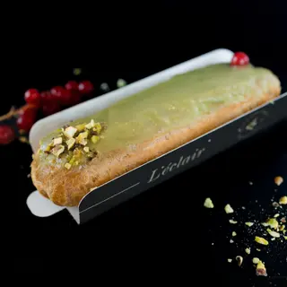 Éclair fistic