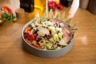 Salata beef