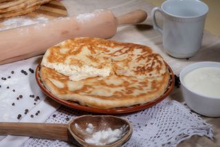 Plăcintă cu brânză telemea