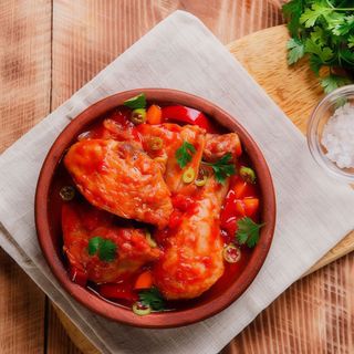 Pui în sos pizzaiolli