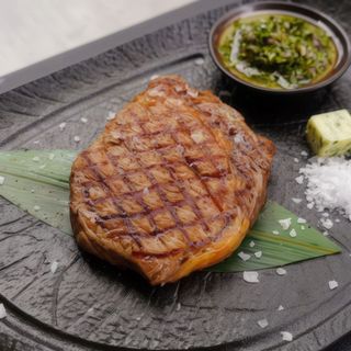 ANTRICOT DE VITA MATURAT CU CHIMICHURI