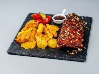 Coaste porc cu sos barbeque