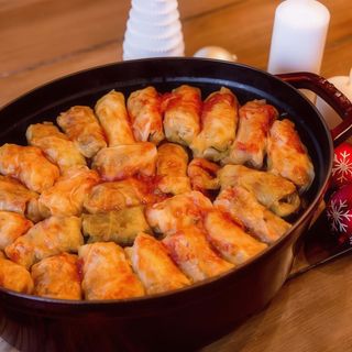 Sarmalute traditionale cu varza murata