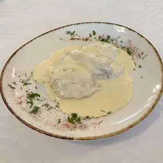 Piept de pui cu sos de cascaval
