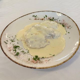 Piept de pui cu sos de cascaval